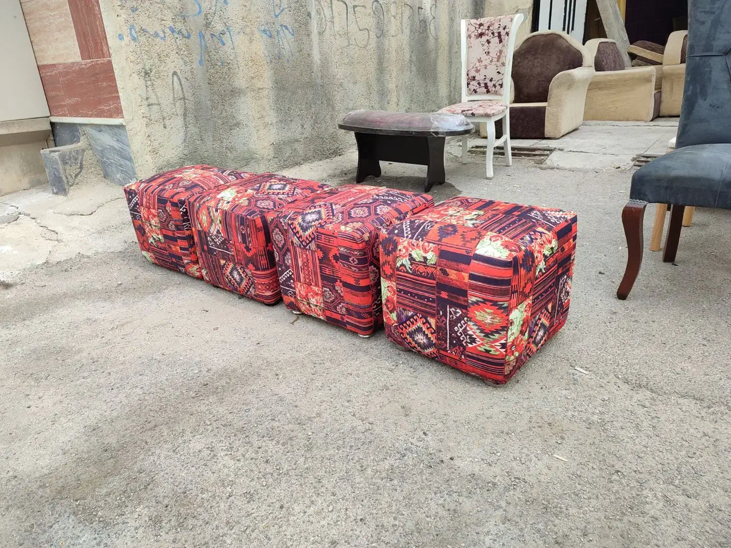 پاف و صندلی|صندلی و نیمکت|بوشهر, |دیوار