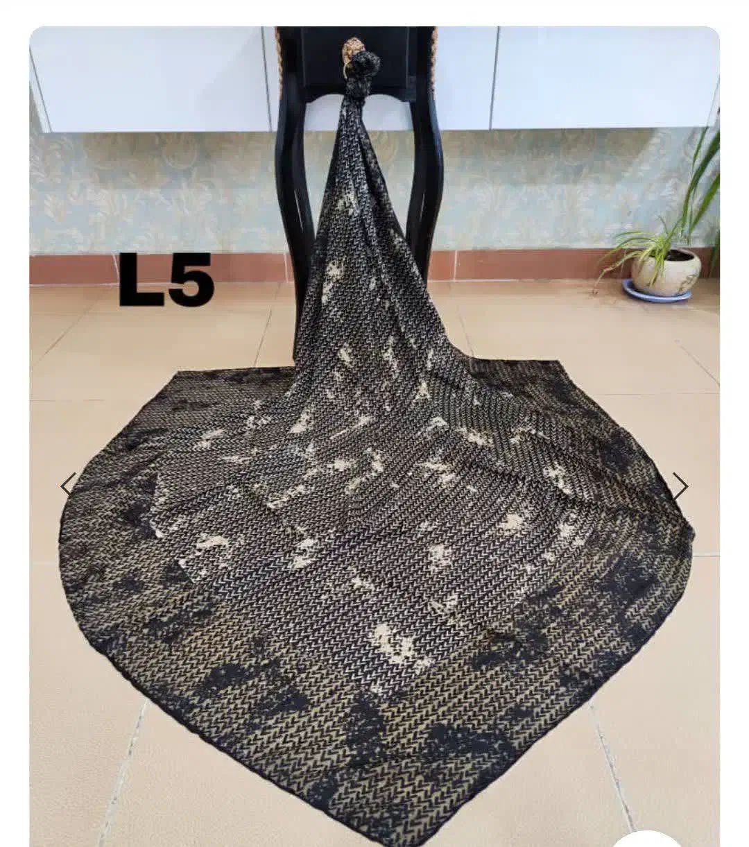 انواع روسری قواره بزرگ  مناسب هدیه روز مادر|لباس|میبد, |دیوار