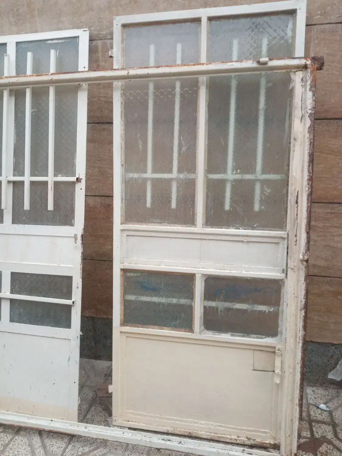 درب ورودی|مصالح و تجهیزات ساختمان|نیشابور, بنیاد شهید|دیوار