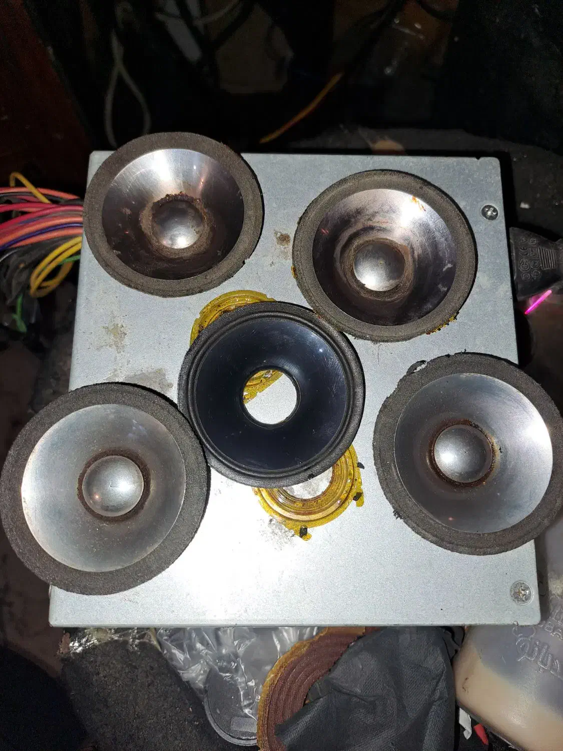 صفحه و دمپر تیوتر ۶۹۷۵|صوتی و تصویری|ساری, |دیوار