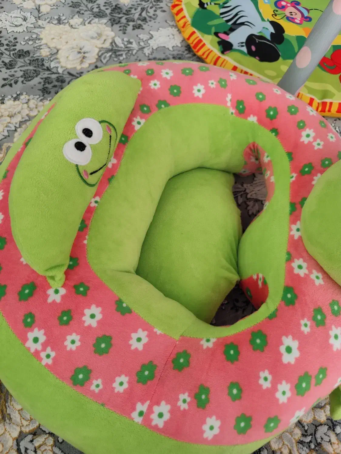 صندلی کودک|تخت و صندلی بچه|کهک, |دیوار