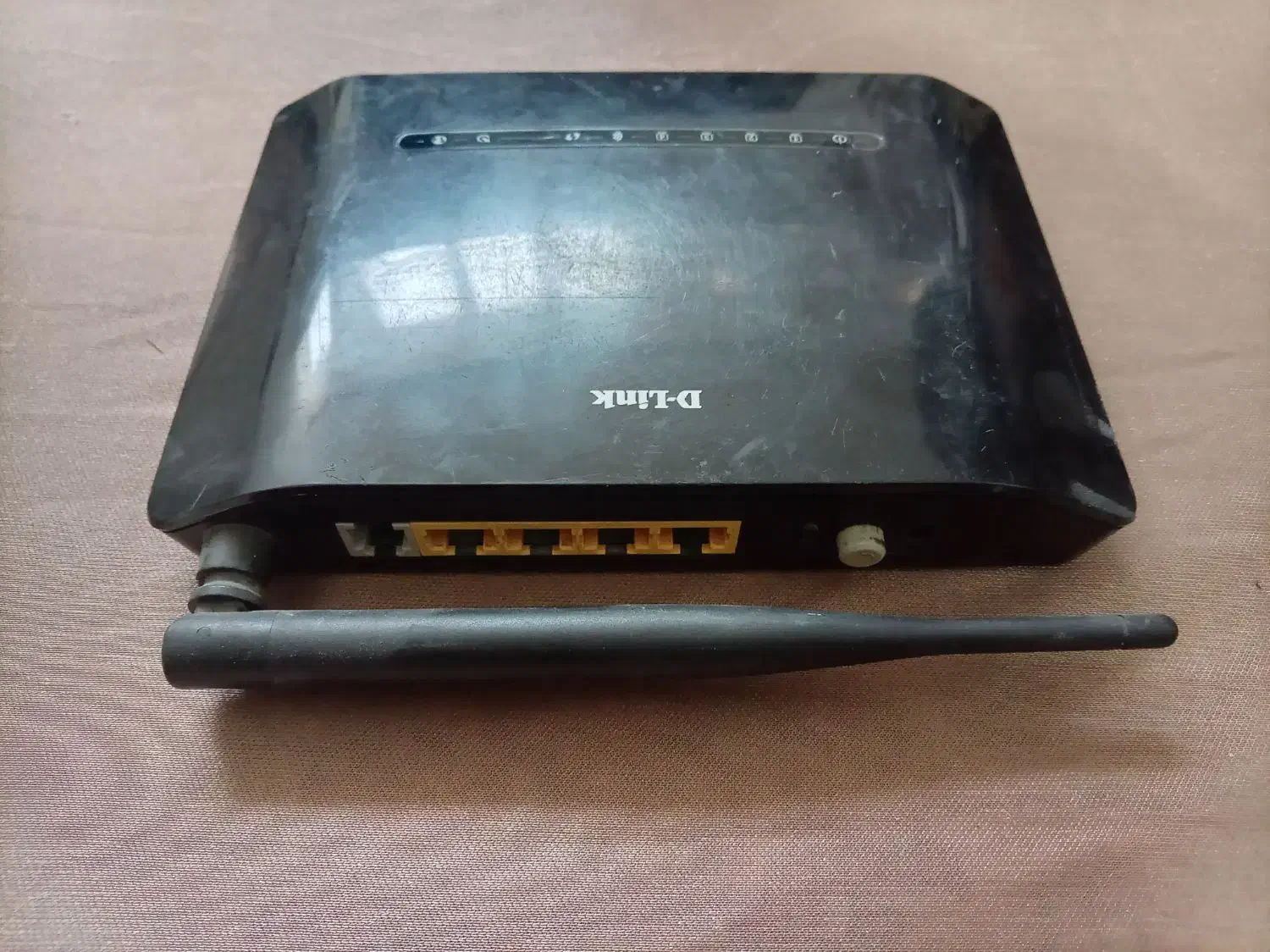 مودم دی لینک|مودم و تجهیزات شبکه|قم, چهل درخت‎|دیوار