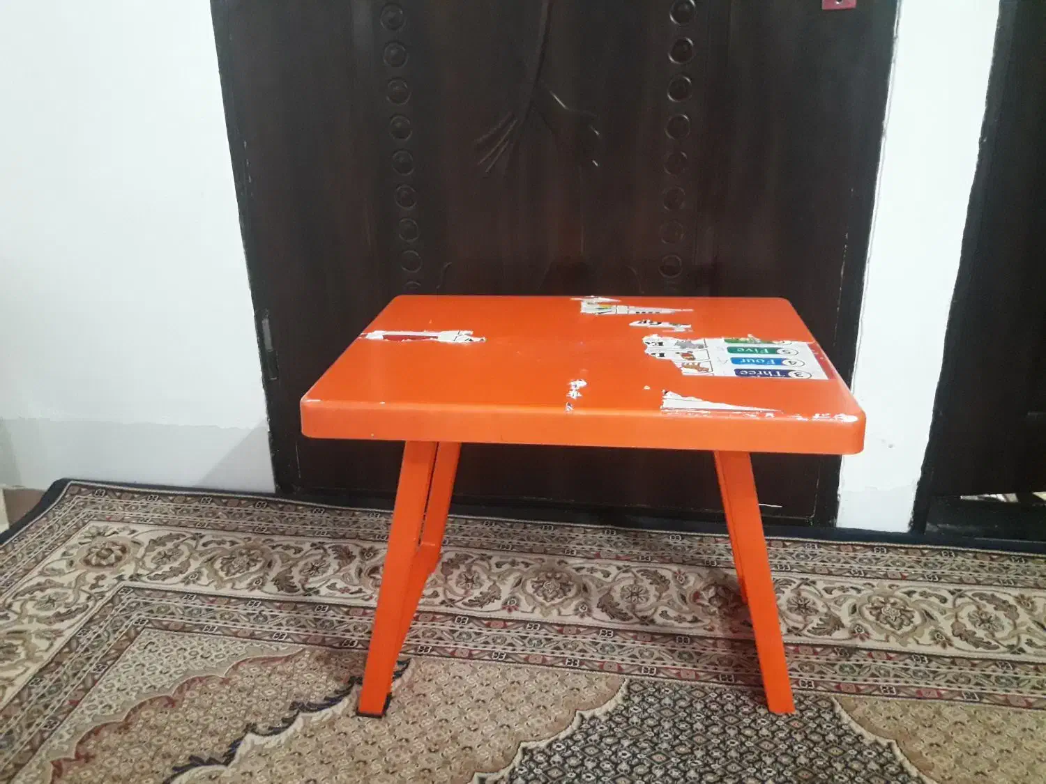 اسباب بازی ومیزبچگانه|اسباب‌‌بازی|خوی, |دیوار