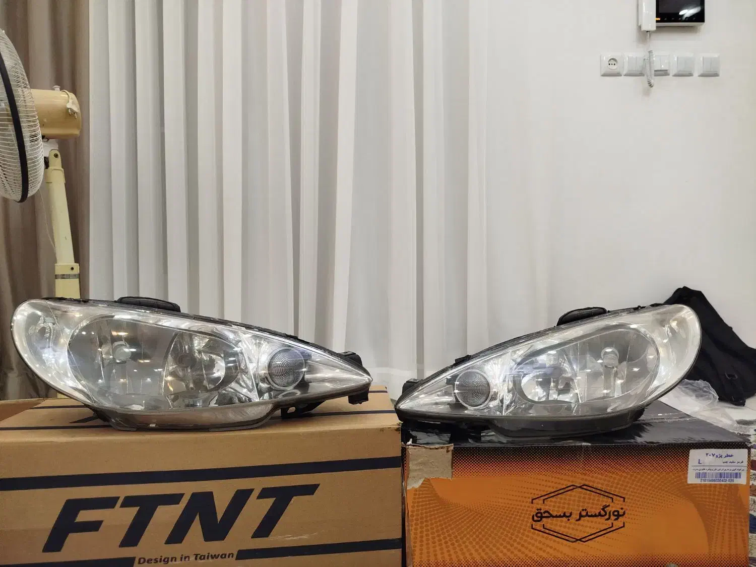 چراغ جلو 206 جفت در حد نوع|قطعات یدکی و لوازم جانبی|آستانه اشرفیه, |دیوار