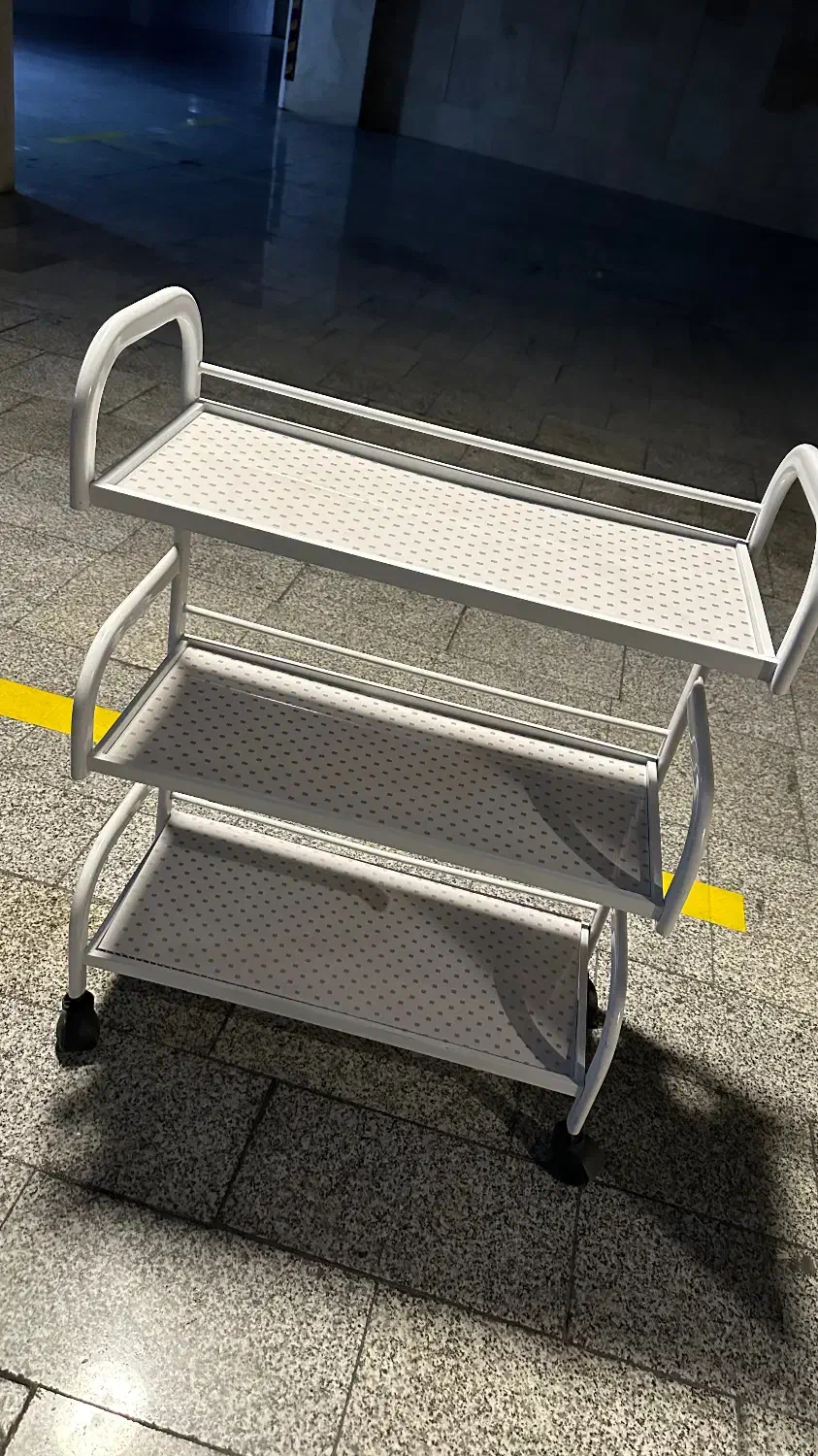 ترولی سالنی|آرایشگاه و سالنهای زیبایی|تهران, جنتآباد مرکزی|دیوار