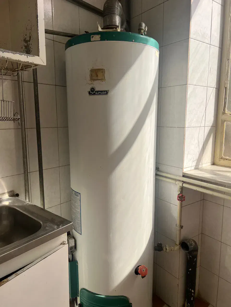 ابگرمکن|آبگرمکن، پکیج، شوفاژ|اسفراین, |دیوار