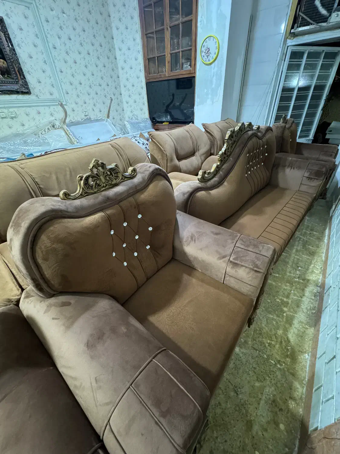 مبل قهوه ای سلطنتی|مبلمان خانگی و میز عسلی|بندرعباس, |دیوار