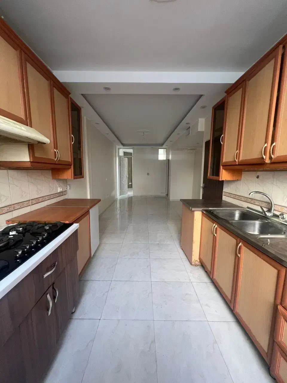 ۵۰ متر/خوش نقشه/نورخور/لوکیشن مترو/بالکن