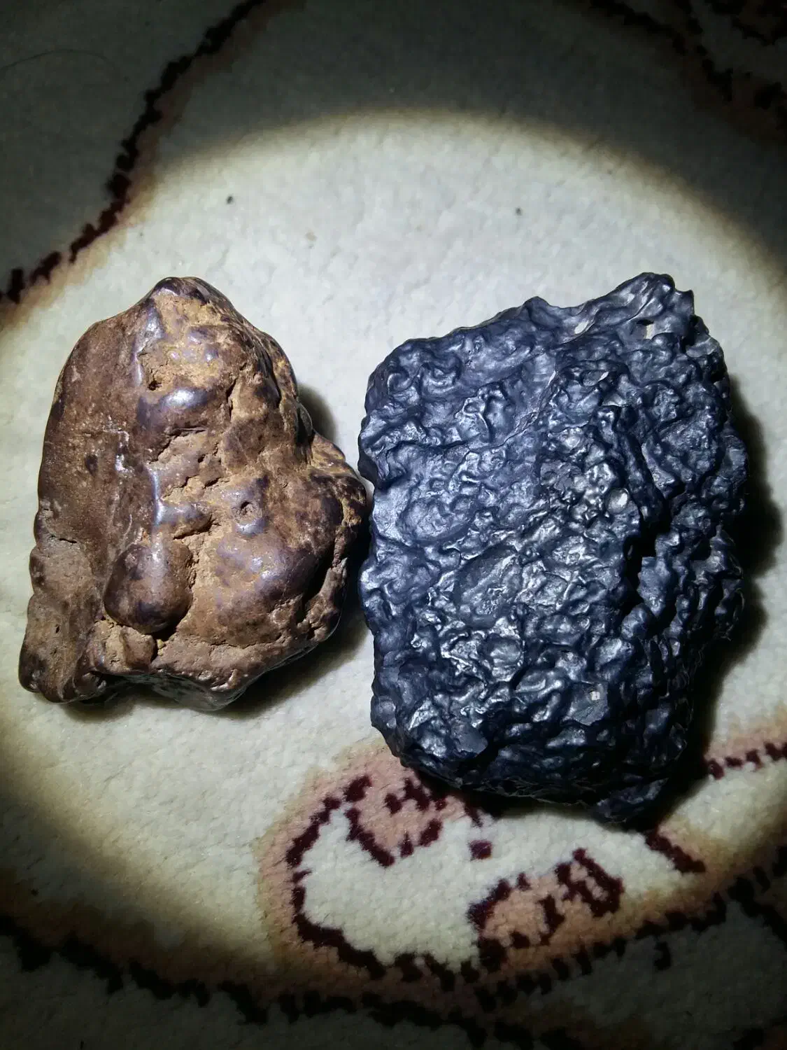 سنگ طبیعی|کلکسیون اشیاء عتیقه|علی‌آباد کتول, |دیوار