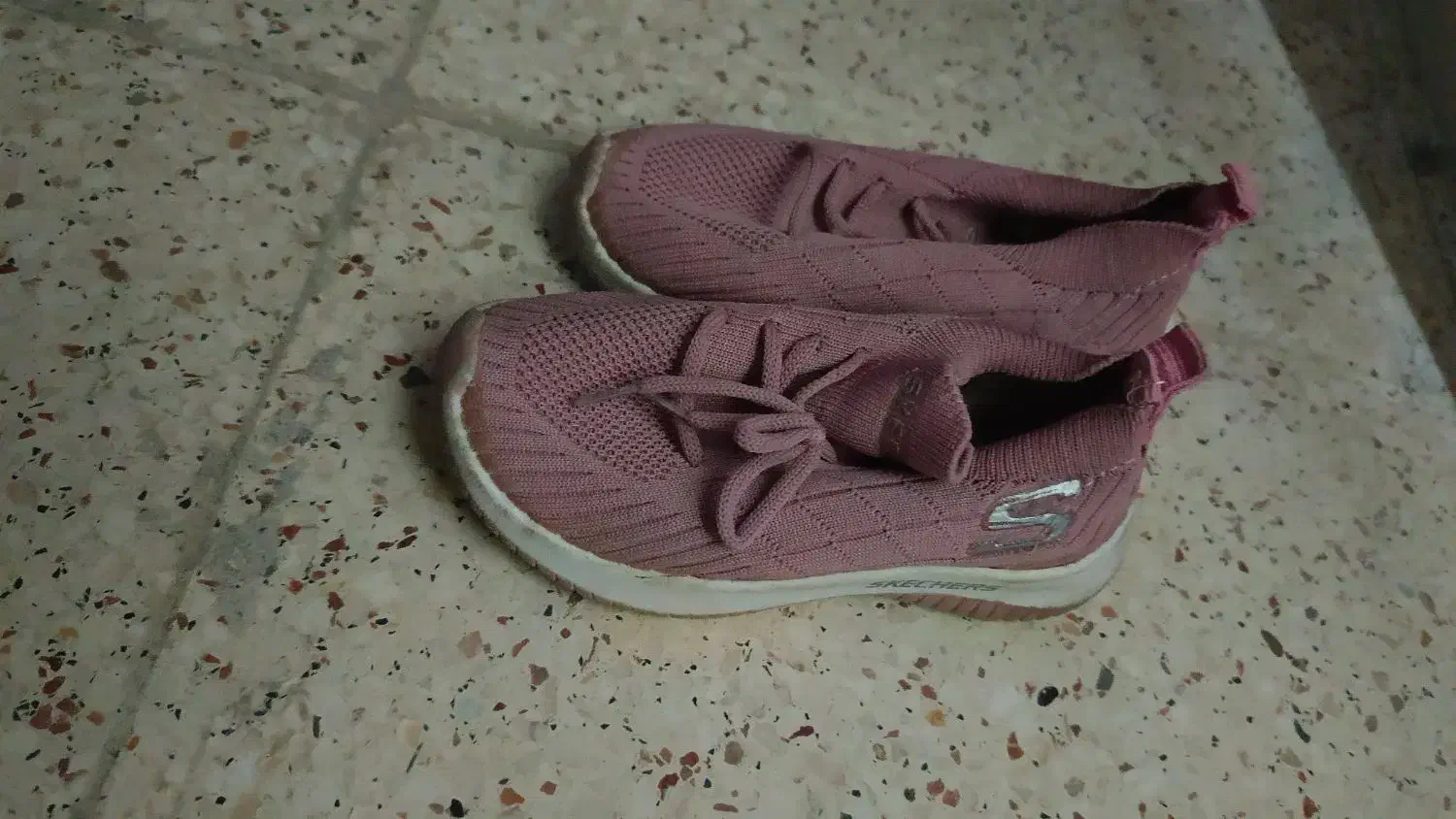 کفش زنانه و دخترانه|کفش و لباس بچه|سنندج, |دیوار