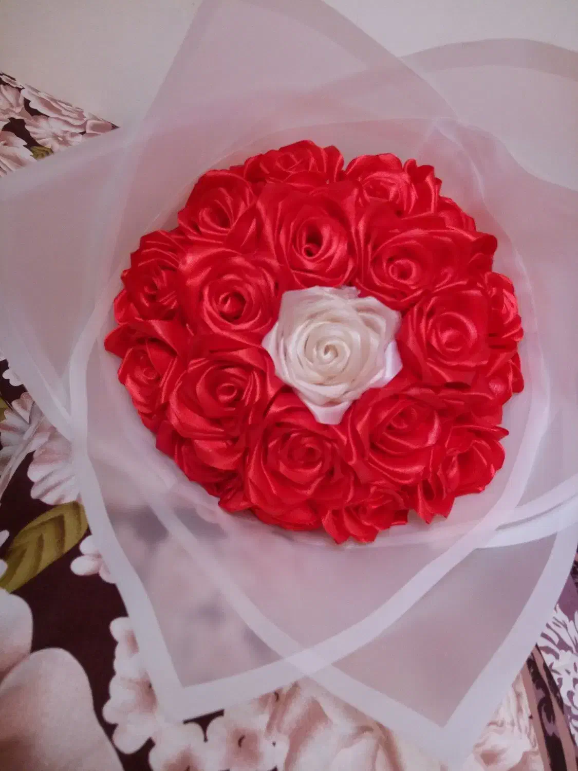 رز روبانی اماده|گل مصنوعی|شیراز, شهرک گلها|دیوار