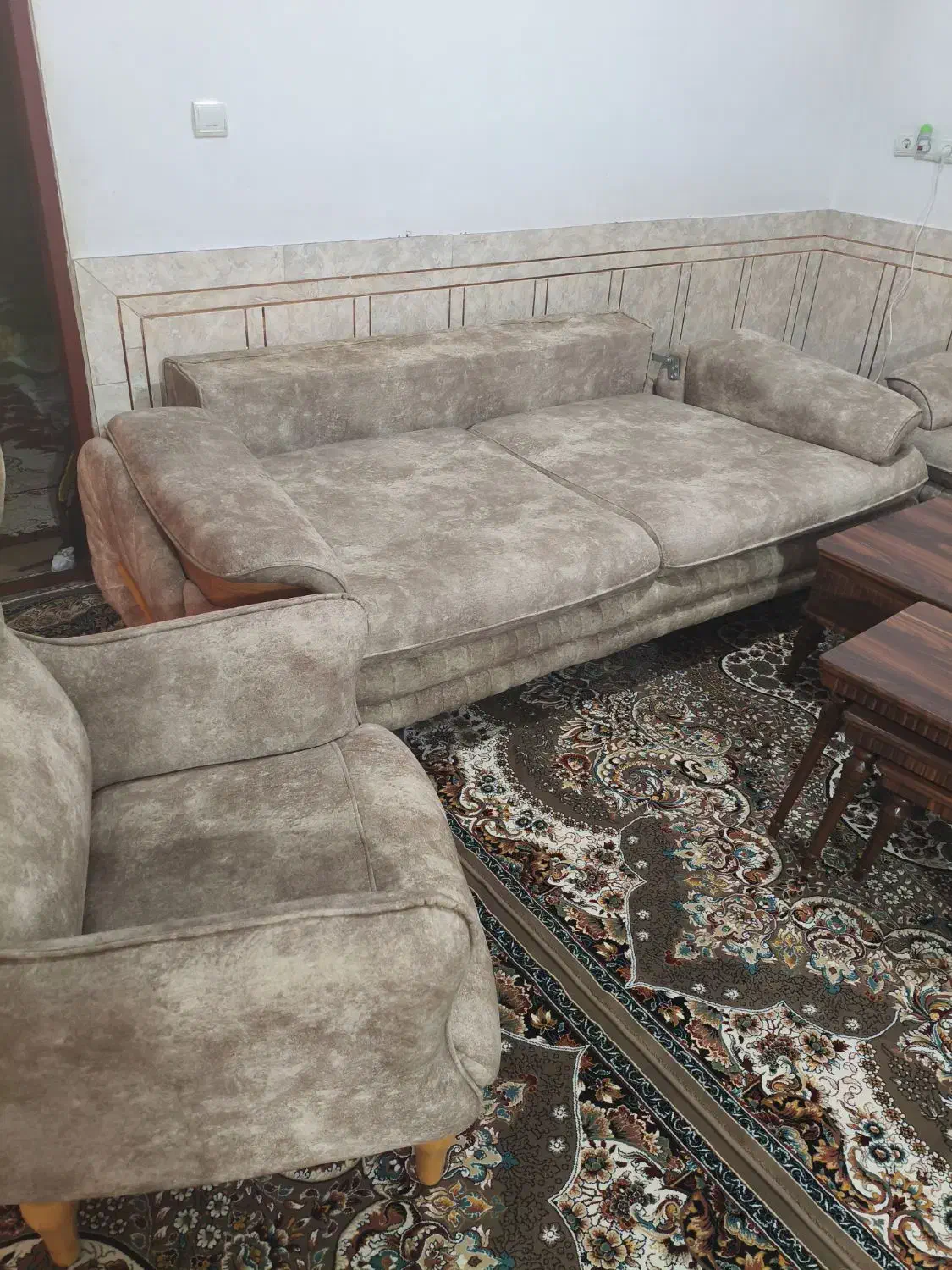 مبل 8نفره تختخواب شو|مبلمان خانگی و میز عسلی|خرم‌آباد, |دیوار