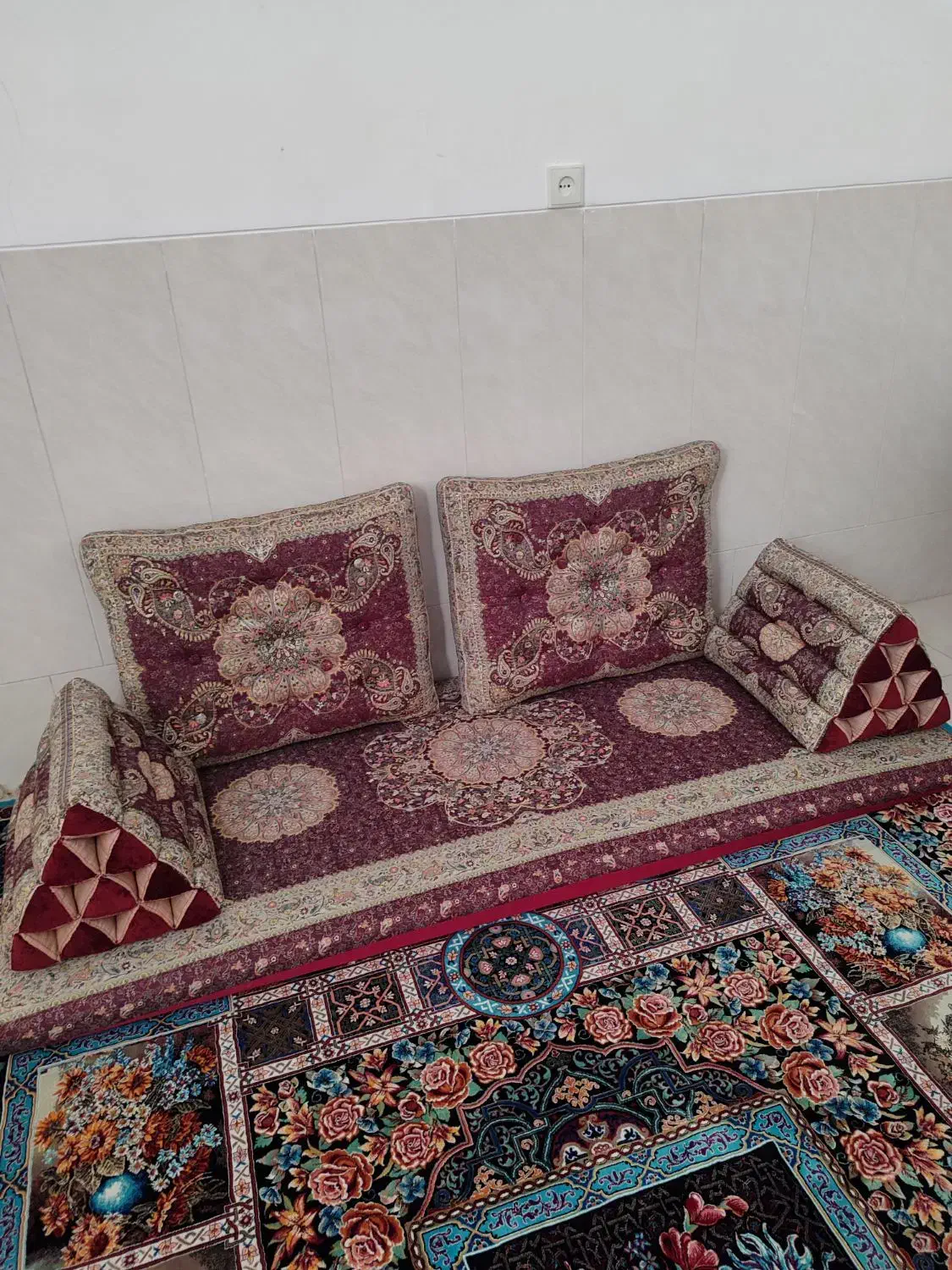 شاه نشین نو|پشتی|یزد, |دیوار