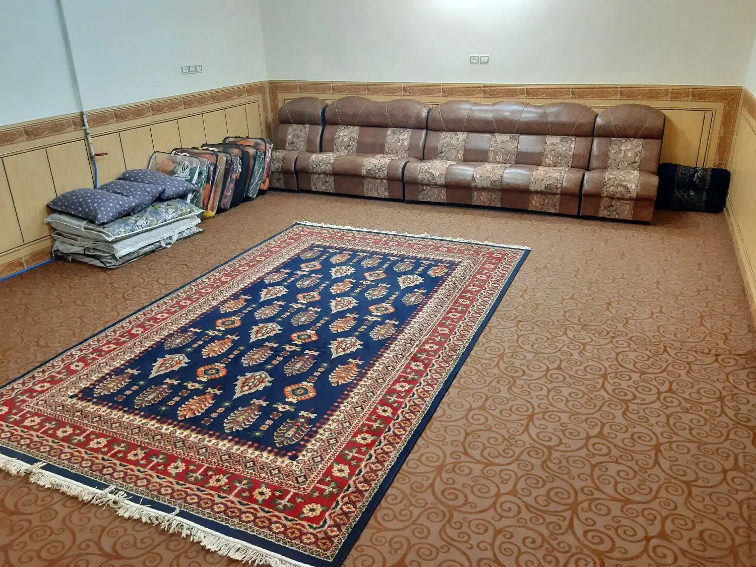 سوئیت اجاره بدونه بدونه اتاق|اجارهٔ کوتاهمدت آپارتمان و سوئیت|شهرضا, |دیوار