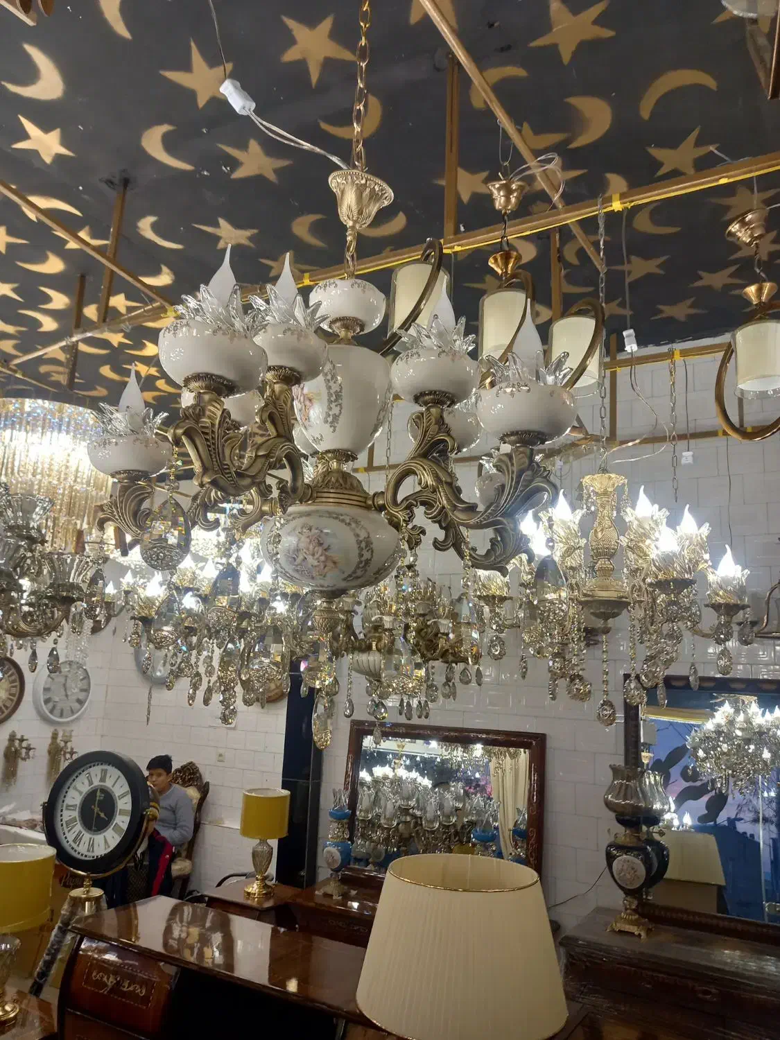 لوستر های فوق تک سایز میباشد|لوستر و چراغ آویز|تبریز, |دیوار