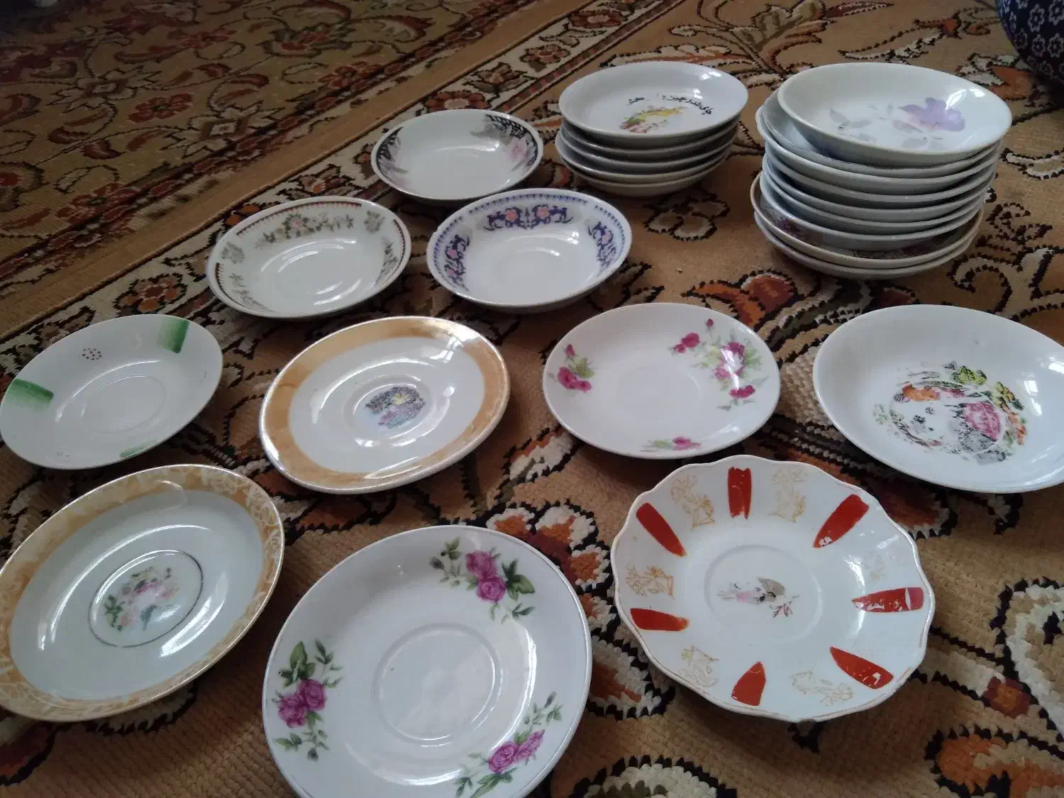 نعلبکی نو|ظروف سرو و پذیرایی|گناباد, |دیوار