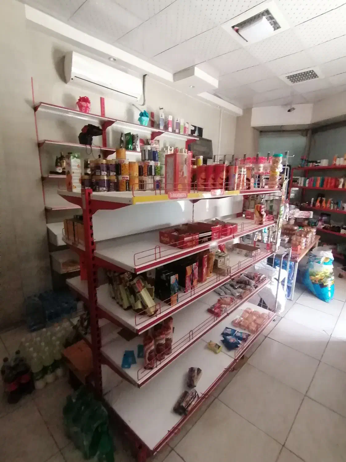 قفسه و استند سوپرمارکت|فروشگاه و مغازه|اصفهان, جی شیر|دیوار