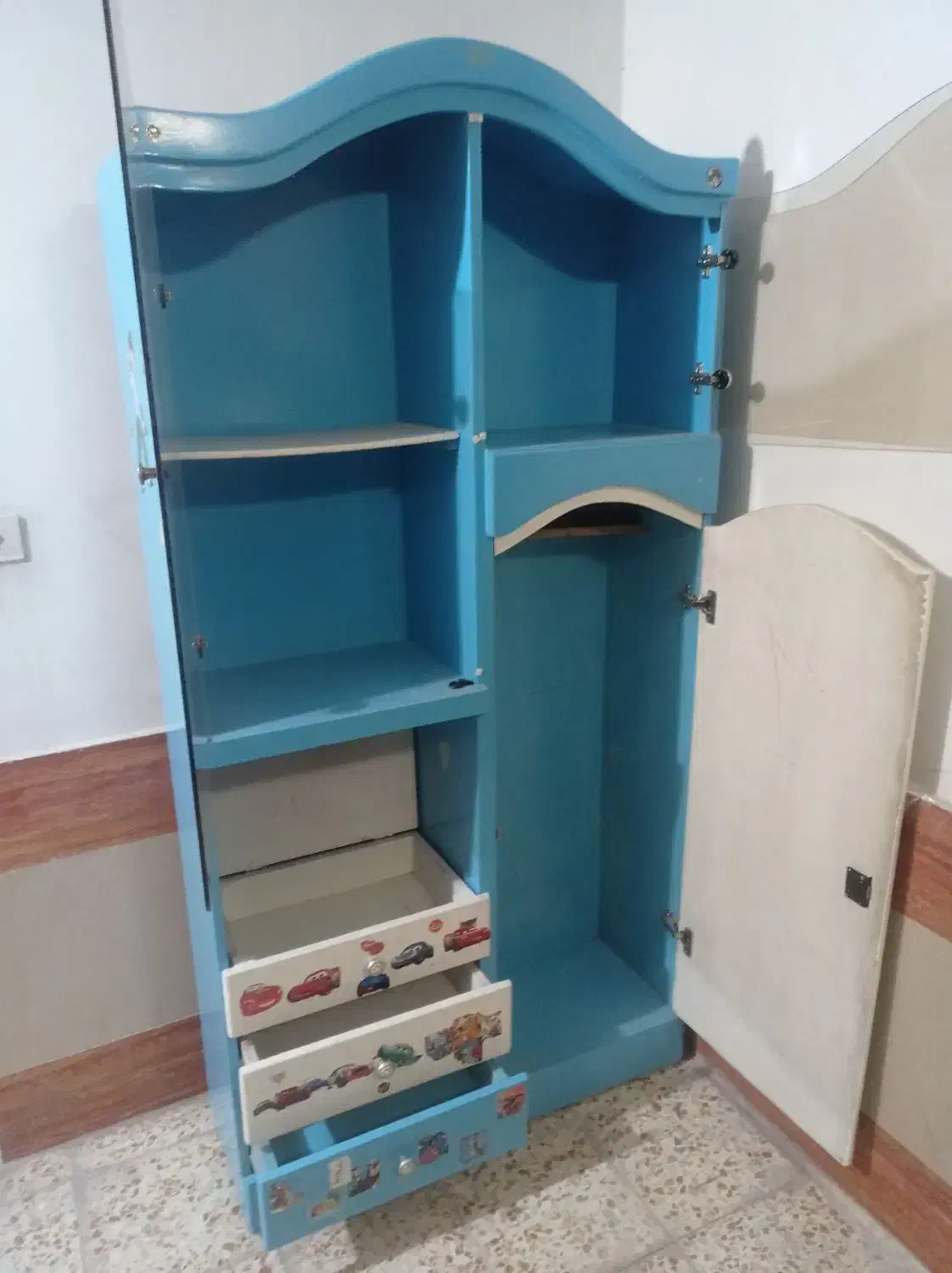 کمد|جاکفشی، کمد، دراور|اردبیل, |دیوار