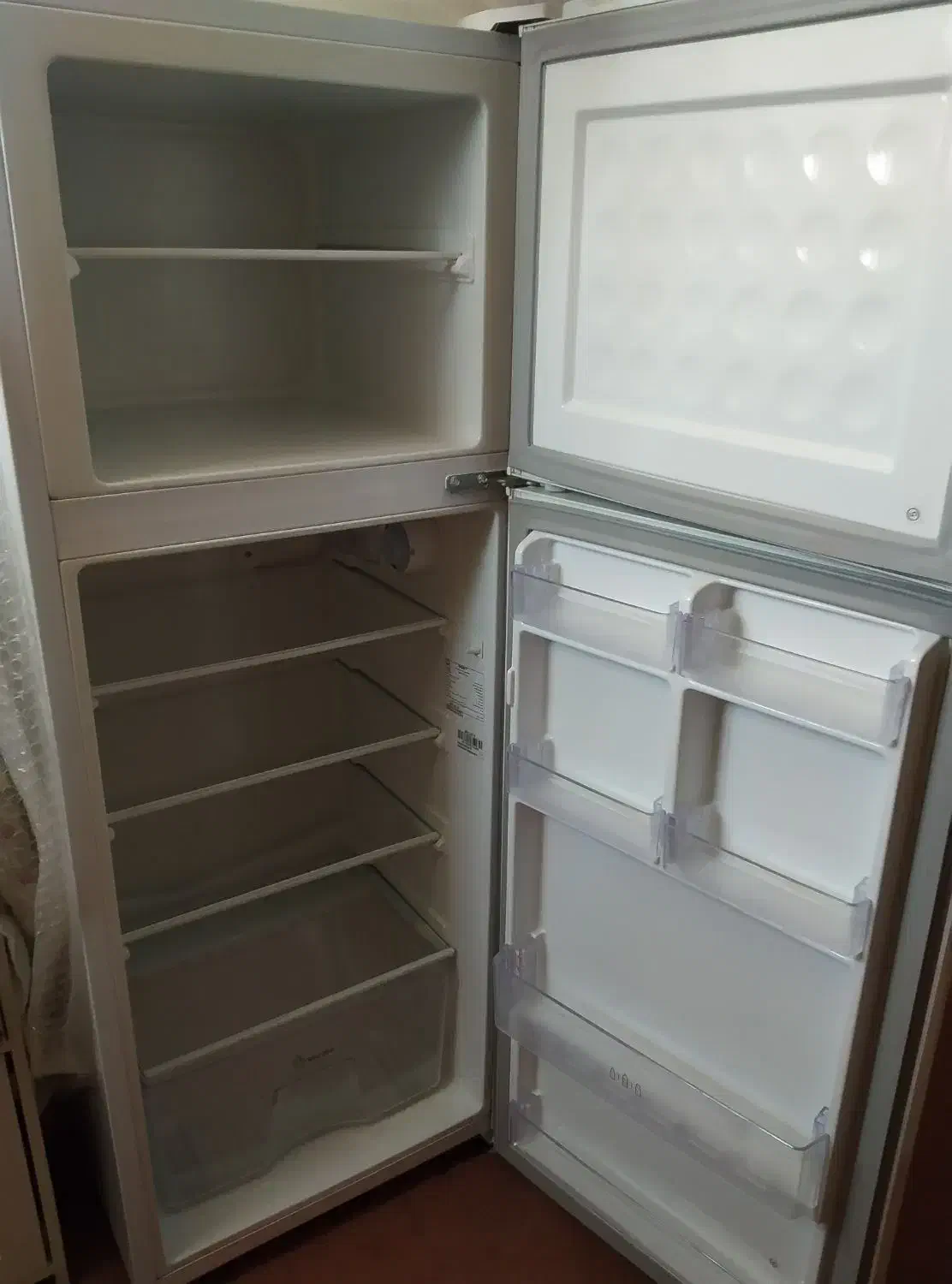 یه عدد یخچال فریزر 14فوت مارک  Bost|یخچال و فریزر|پاتاوه, |دیوار