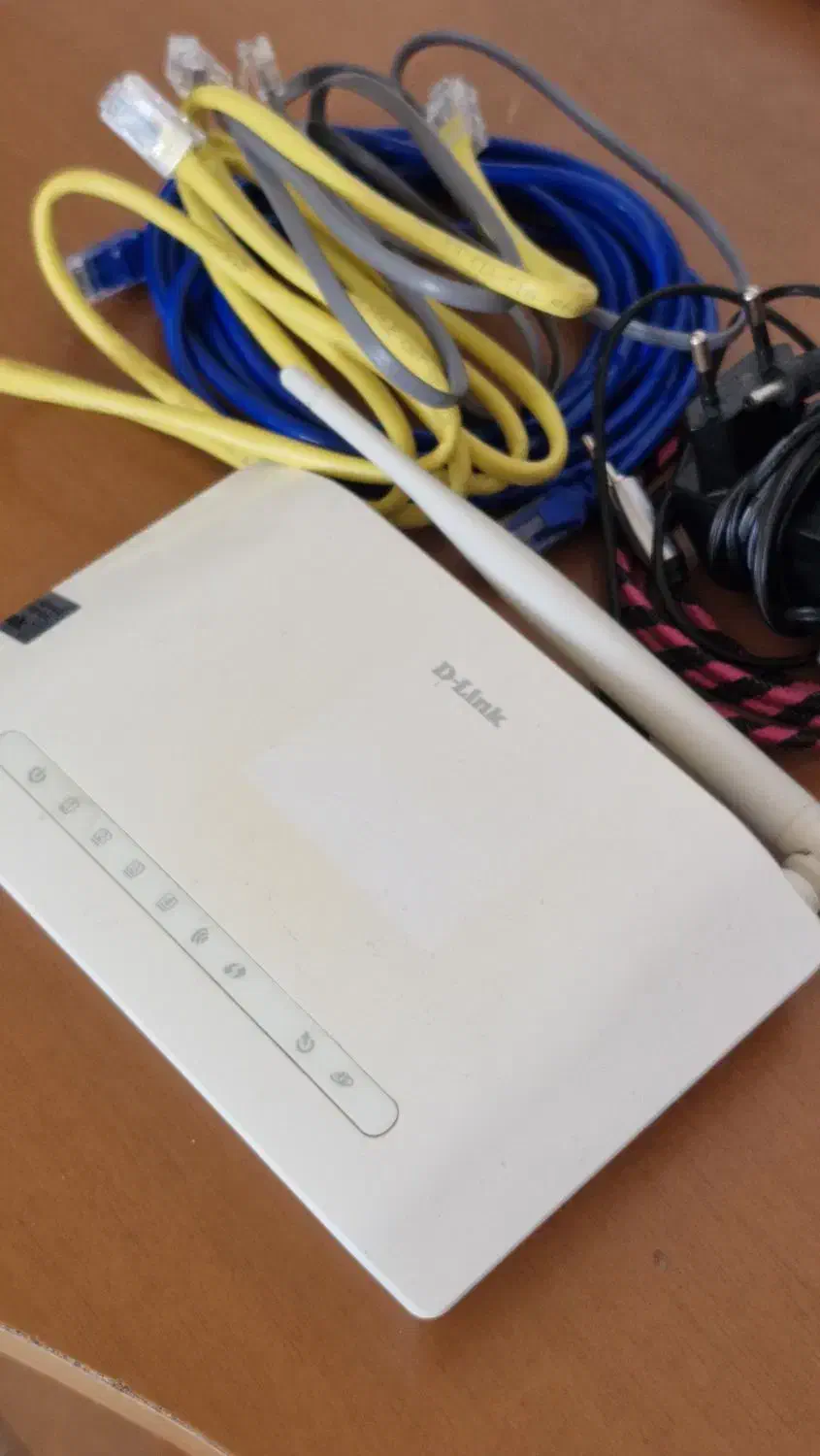 مودم Dlink 2730U با کابل تلفن و کابل LAN|مودم و تجهیزات شبکه|نیشابور, بزرگمهر|دیوار