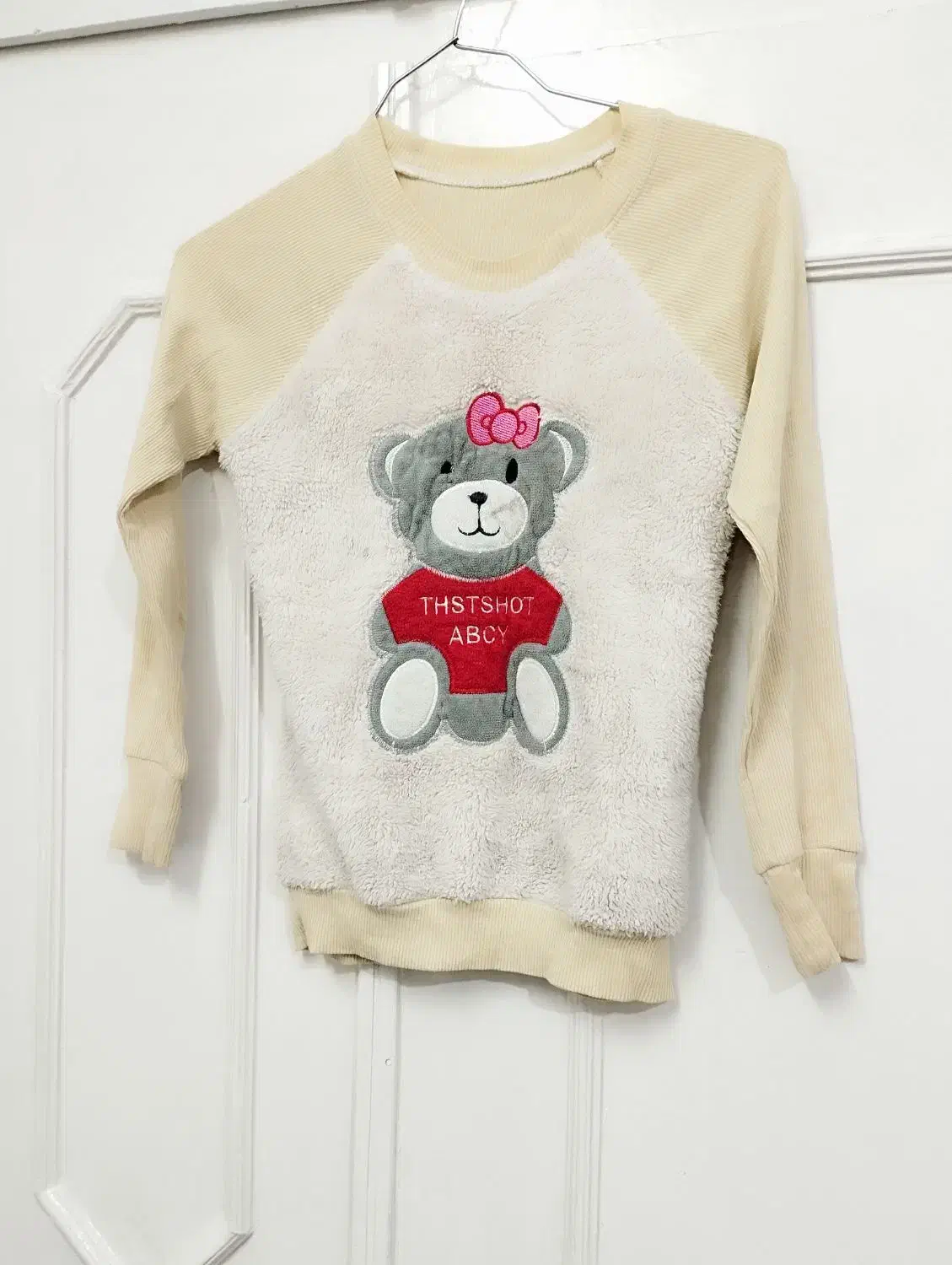 بلوز مفت|کفش و لباس بچه|مشهد, هنرور|دیوار