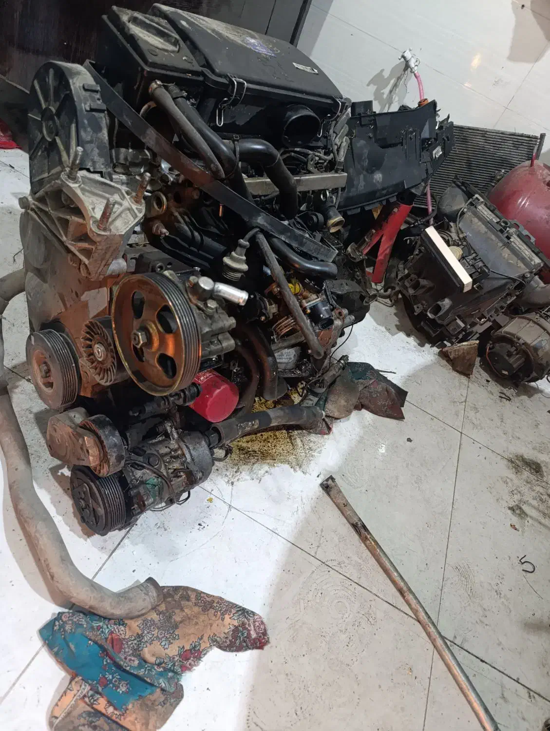 انجام خدمات مکانیکی.برق.تیونینگ خودرو|خدمات موتور و ماشین|کرمانشاه, |دیوار