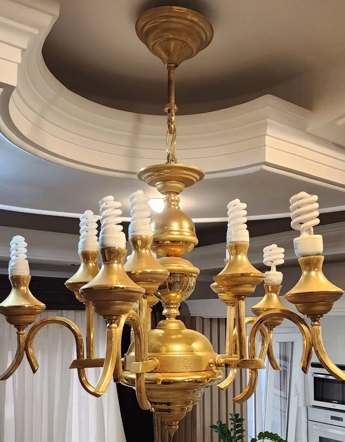 لوستر برنجی نورسازان|لوستر و چراغ آویز|رشت, نیکمرام|دیوار