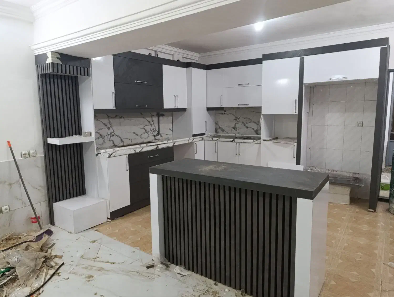 mdf ام دی اف کابینت اشکاف چوب|خدمات پیشه و مهارت|مشهد, فدک|دیوار