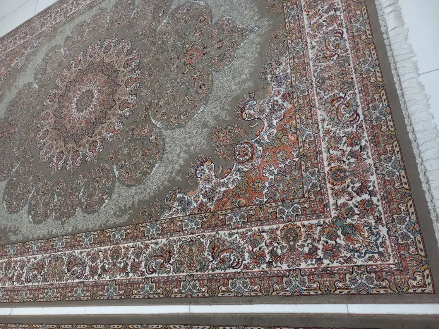 جفت فرش ۹متری ۷۰۰شانه ۲۵۵۰تراکم دستباف گونه|فرش|کرج, کمال‌شهر|دیوار