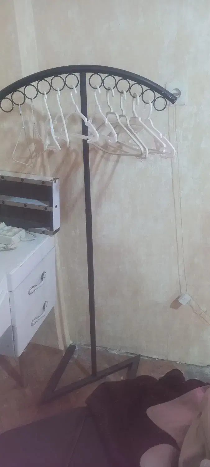 آویز لباس|بندرخت و رخت‌آویز|رشت, دیانتی|دیوار