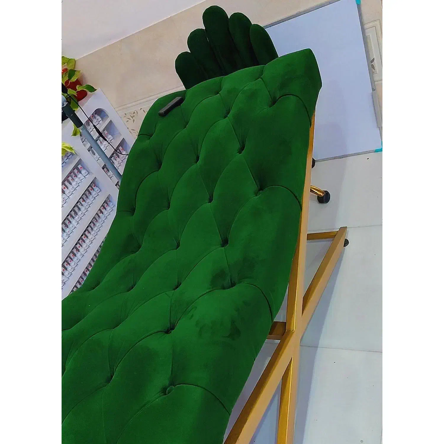 تخت و صندلی مژه ست فقط ۹تومن|آرایشگاه و سالن‌های زیبایی|تربت‌حیدریه, ده پائین|دیوار