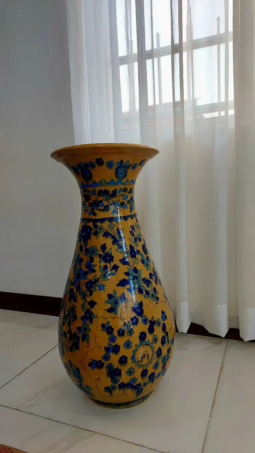 گلدان بزرگ سفالی کار یزد|صنایع دستی و سایر لوازم تزئینی|آمل, |دیوار