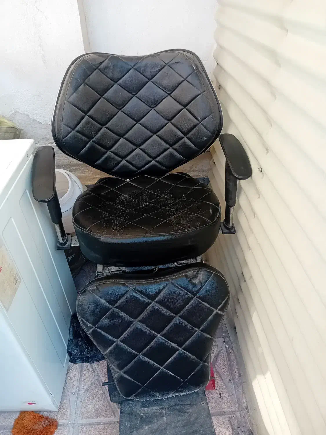 صندلی ارایشگاه میز کار|آرایشگاه و سالن‌های زیبایی|اردبیل, |دیوار