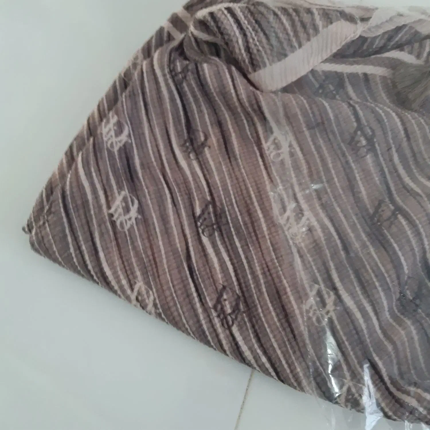 روسری|لباس|فردوس (خراسان), |دیوار