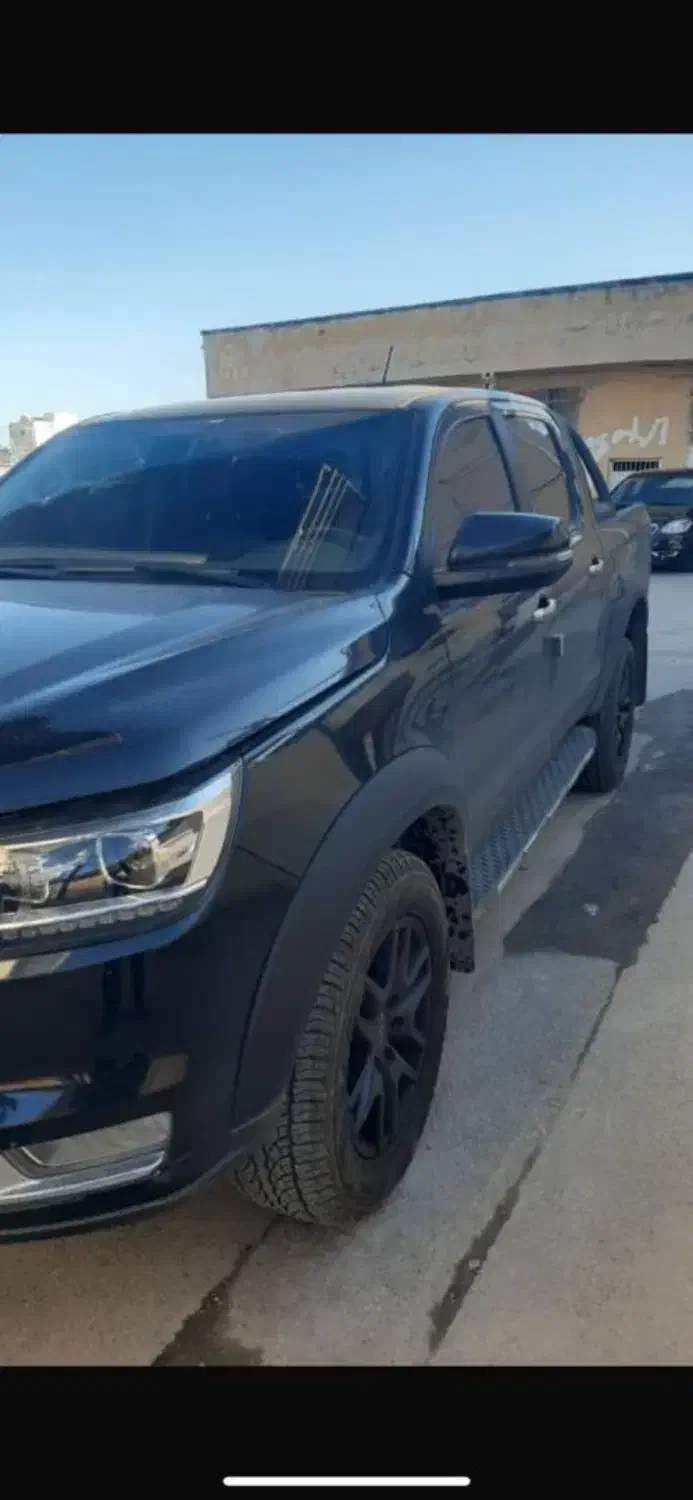 کی ام سی ۱۴۰۲ t8|خودرو سواری و وانت|گرگان, |دیوار