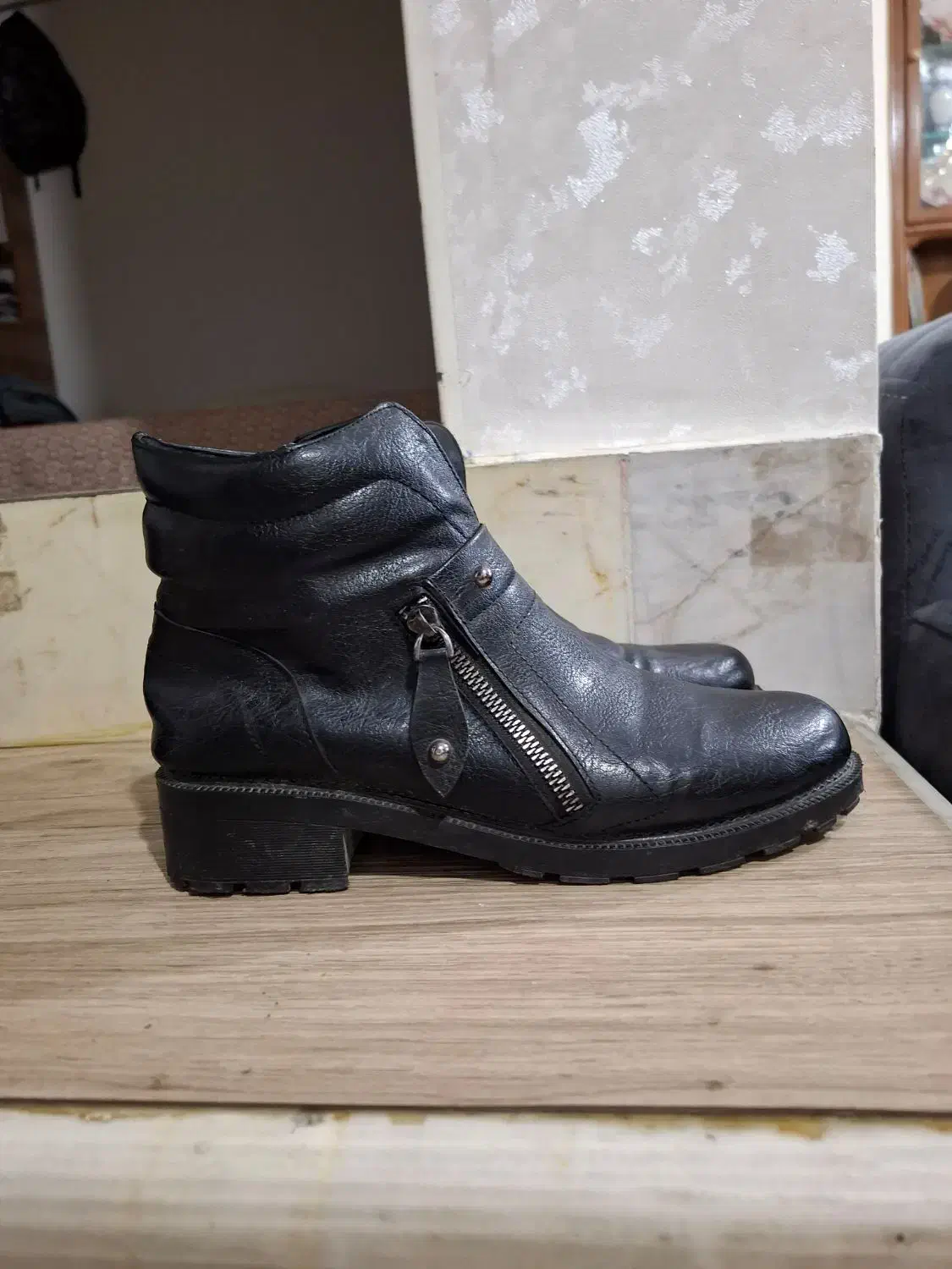 نیم بوت چرم در حد نوسایز۳۹|کیف، کفش، کمربند|سنندج, |دیوار