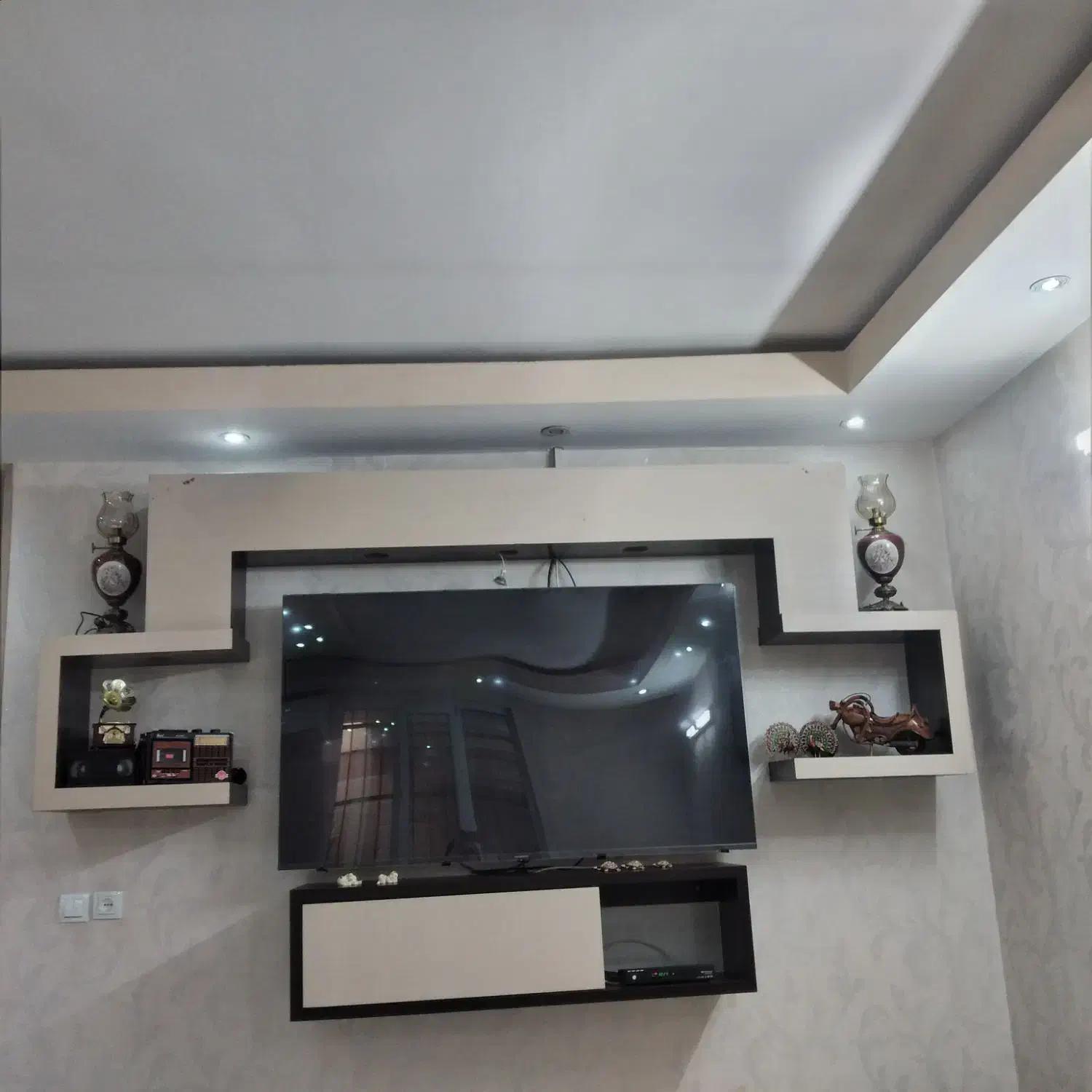 tvست|میز تلویزیون|الوند, |دیوار