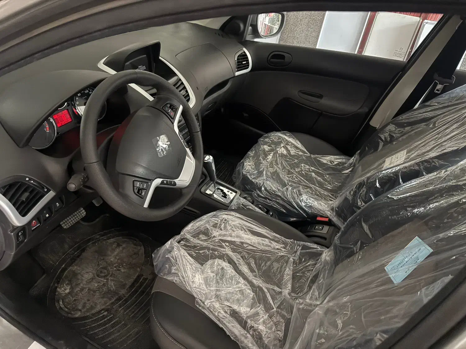 ۲۰۷ اتومات پانا تیتانیوم ۴۰۴ صفر خشک|خودرو سواری و وانت|نقده, |دیوار