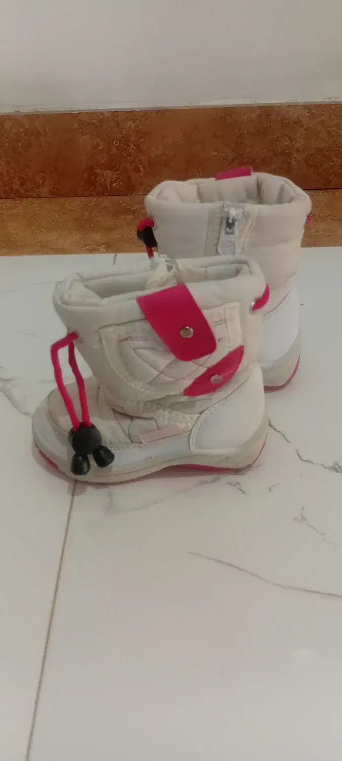 کفش|کفش و لباس بچه|مشهد, نظام دوست|دیوار