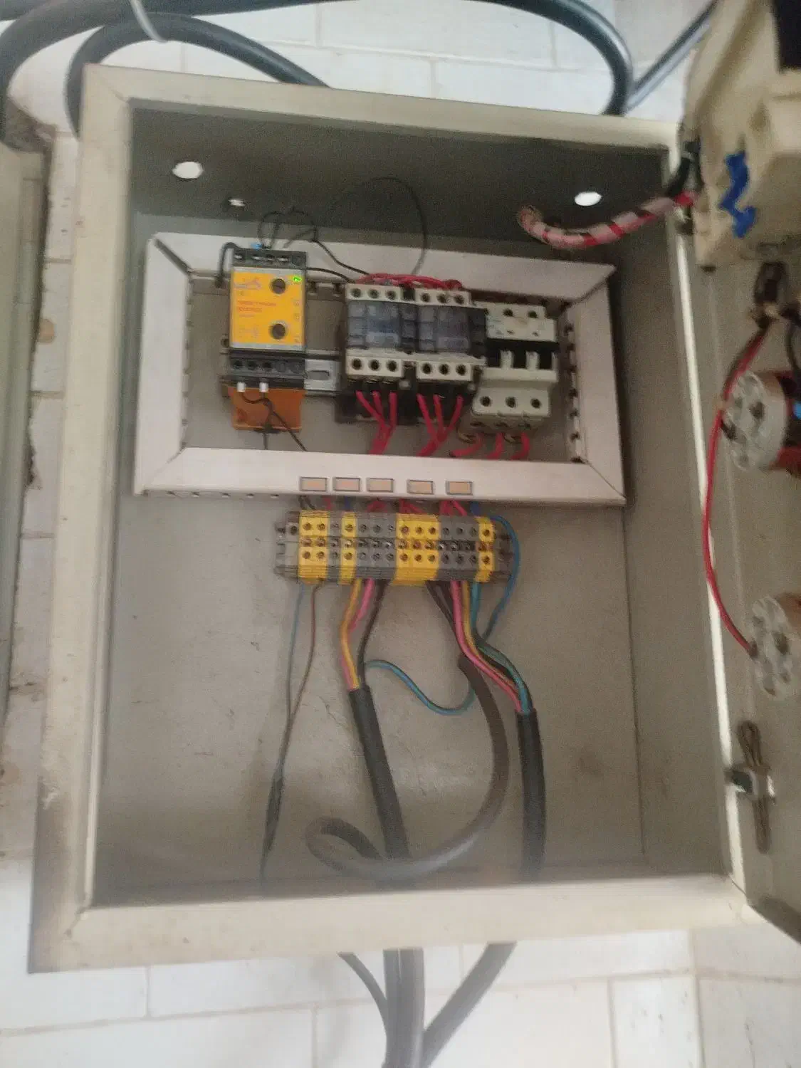 برقکاری ساختمان|خدمات پیشه و مهارت|امیدیه, |دیوار