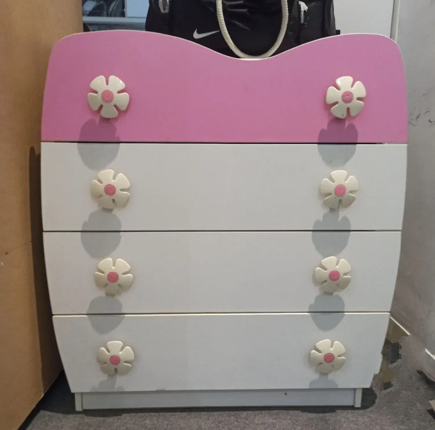 کمد و دراور کودک و نوجوان|جاکفشی، کمد، دراور|قدس, شهر‌قدس|دیوار