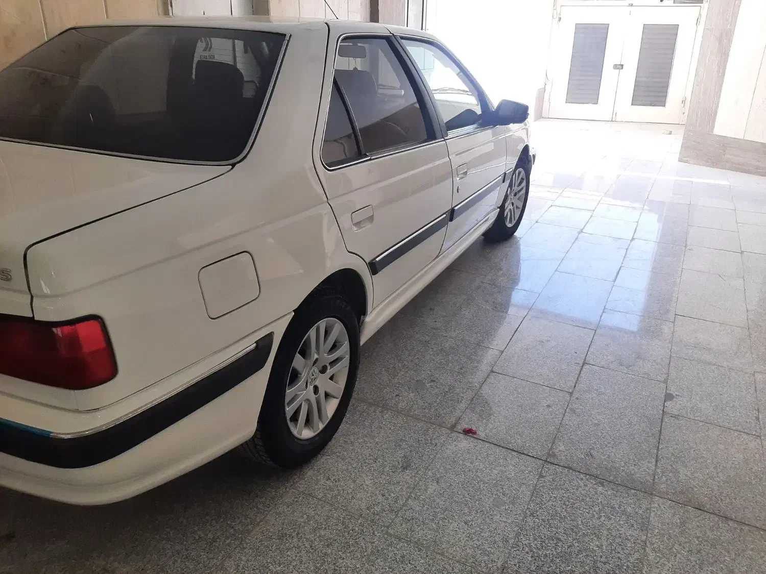 پژو پارس xu7pسفارشی مدل ۴۰۱|خودرو سواری و وانت|اصفهان, خانه اصفهان|دیوار