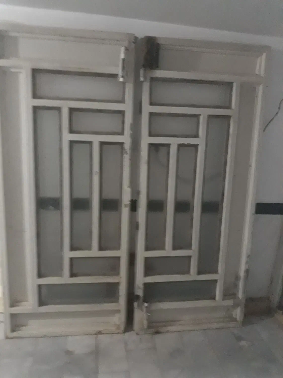 درب پارکینگ .|مصالح و تجهیزات ساختمان|دهگلان, |دیوار