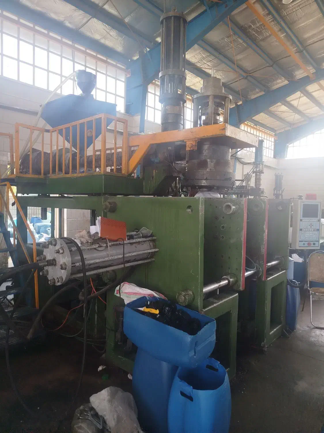 دستگاه تزریق بادی 120|ماشین‌آلات صنعتی|شیراز, آبیاری|دیوار