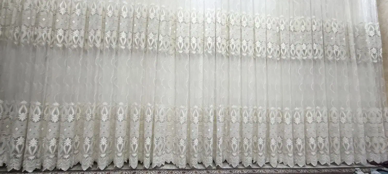 پرده با زیر پرده وگیره ها وسیخ پرده کاملا سالم|پرده، رانر، رومیزی|ماکو, |دیوار