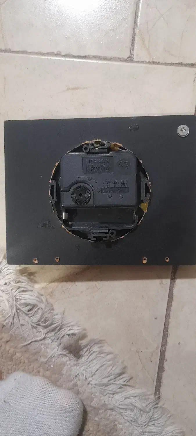 ساعت|کلکسیون اشیاء عتیقه|قرچک, میرزائی شمالی|دیوار