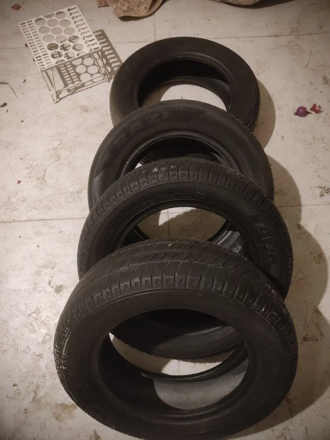 لاستیک پراید|قطعات یدکی و لوازم جانبی|سیلوانه, |دیوار