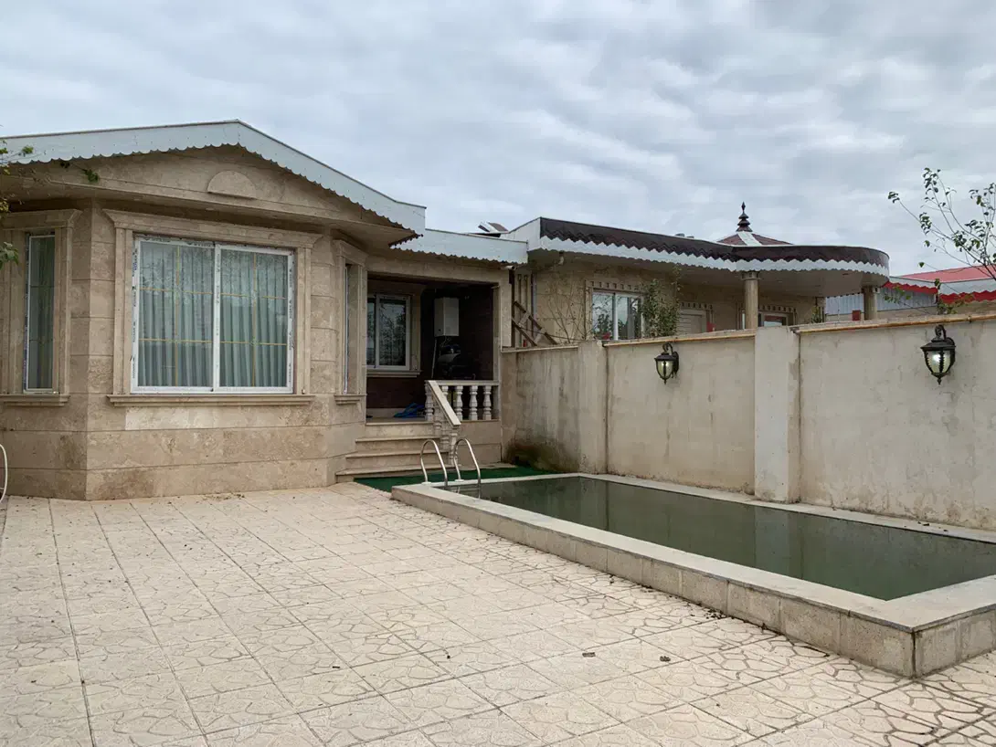 ویلای ۲۵۰متری استخردار، نزدیک ساحل و رشت|فروش خانه و ویلا|رشت, گلسار|دیوار