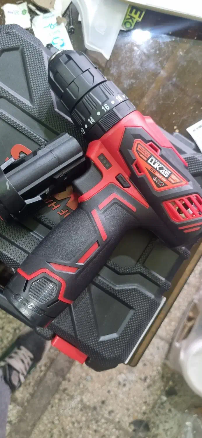 انواع ابزار و چسب|ابزارآلات|بروجرد, |دیوار