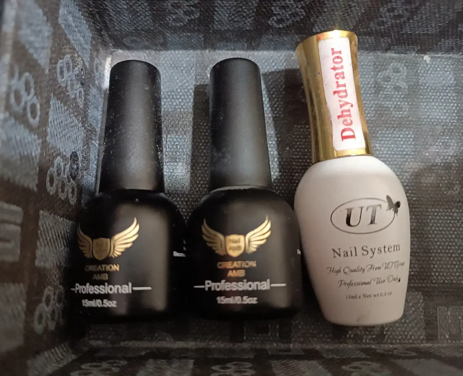 لوازم کاشت ناخن در حد نو|آرایشی، بهداشتی، درمانی|الیگودرز, |دیوار